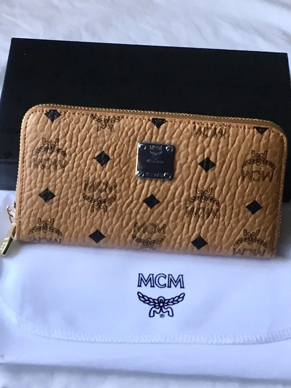 MCM COGNAC ZIP-AROUND  LONG WALLET